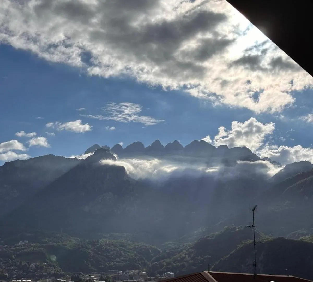 Lecco - Lake Como With Romantic View مالغراتي